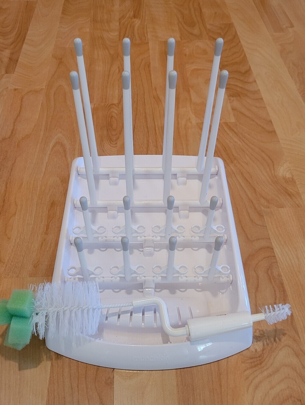 Munchkin Baby Bottle Drying Rack & Playtex Bottle Brush Bundle